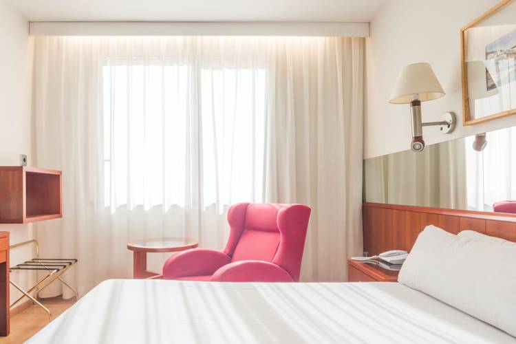  Hotel ILUNION Les Corts – Spa Barcelona