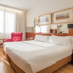 Double room Hotel ILUNION Les Corts – Spa Barcelona