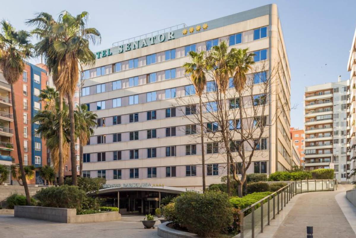Facade Hotel ILUNION Les Corts – Spa Barcelona